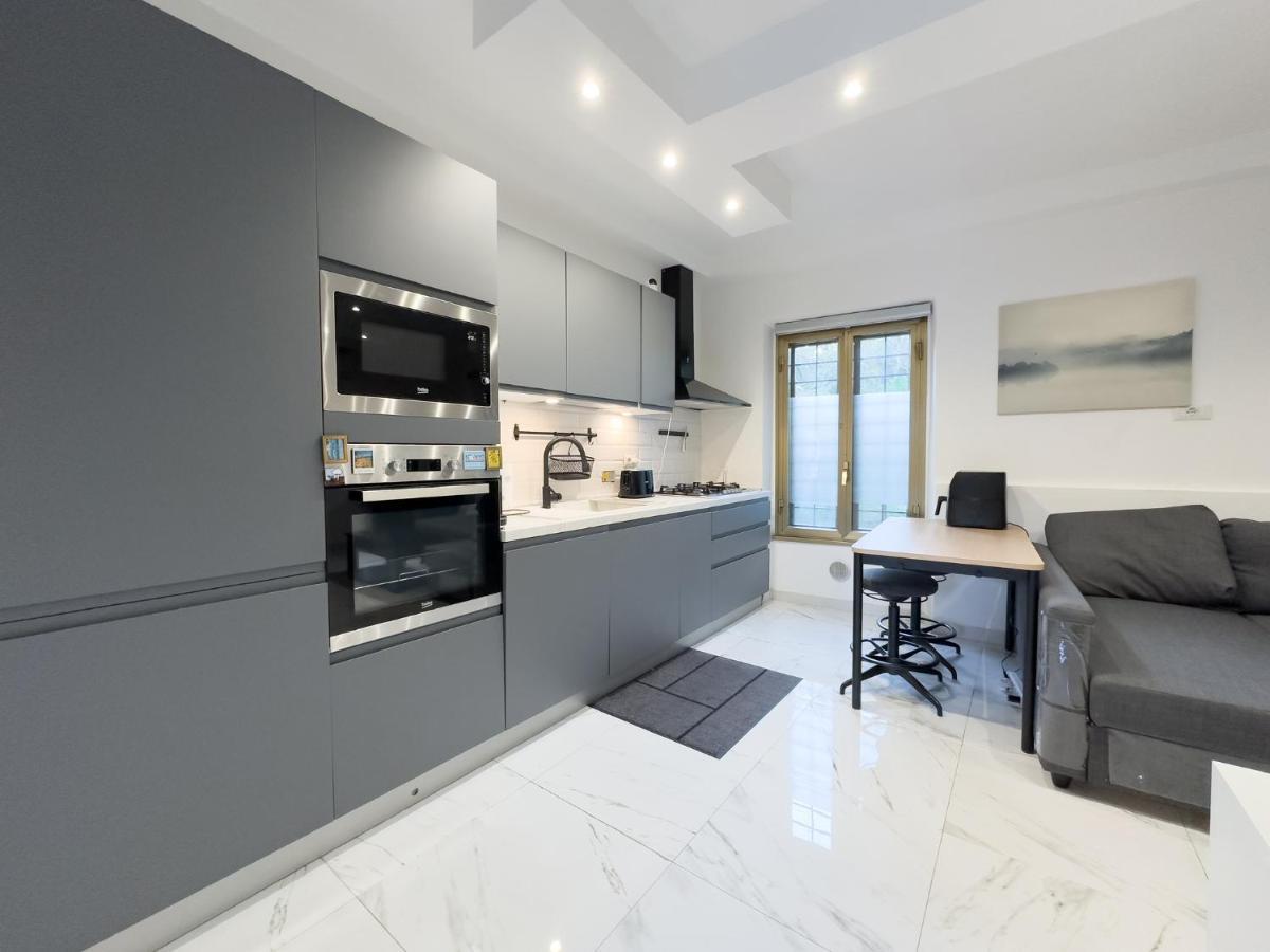 Luxury - Near Metro - Private Parking Apartamento Roma